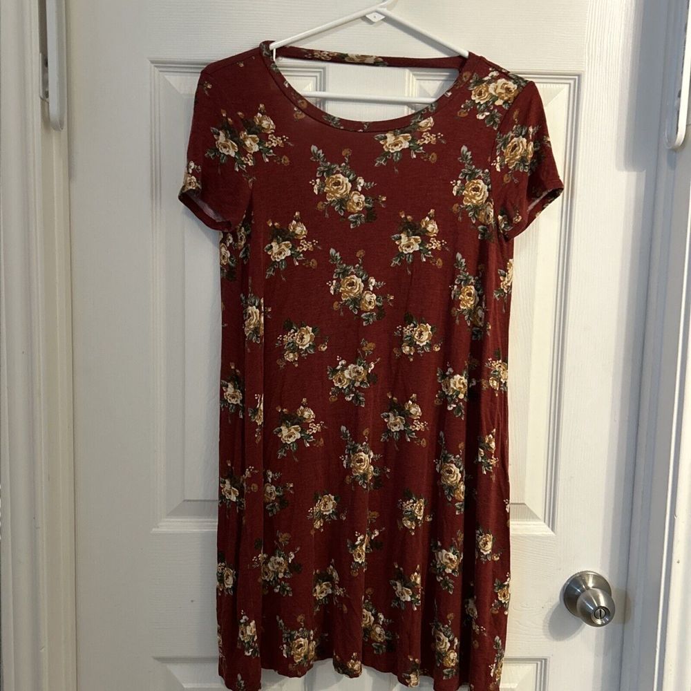 FOREVER 21 Floral Tunic Women's Size‎ S Small Red